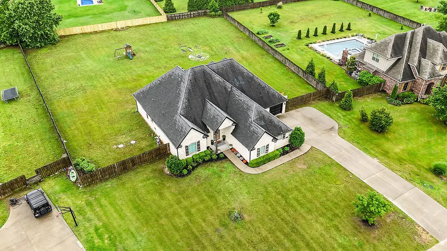 2499 Brookwater Lane, Fayetteville, AR 72703 - #2