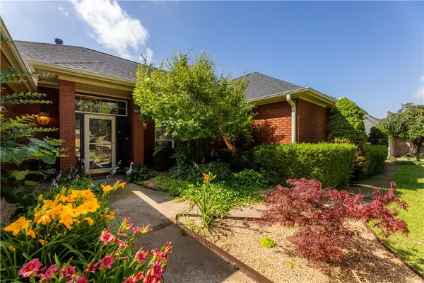 3977 Chesapeake Street, Springdale, AR 72762