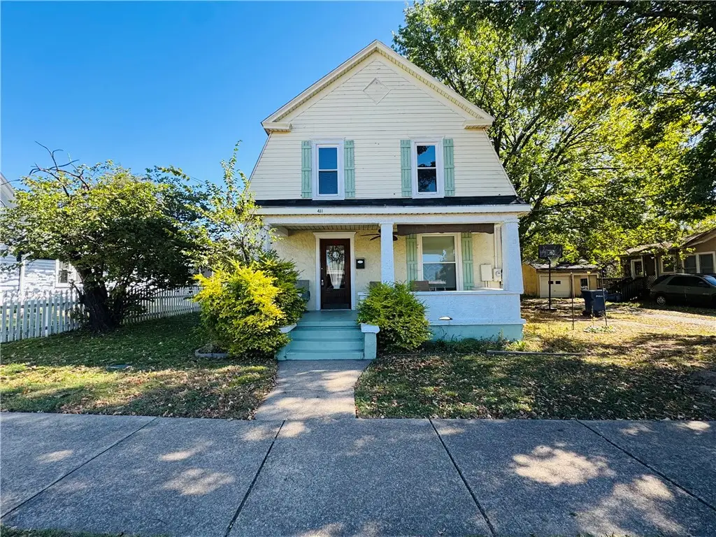 411 N Broadway Street, Siloam Springs, AR 72761 - #1