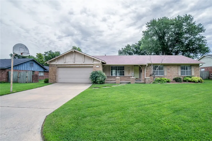 405 Janet Street, Springdale, AR 72762 - #2