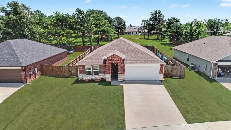 2309 N Heritage Ranch Drive, Siloam Springs, AR 72761 - #2