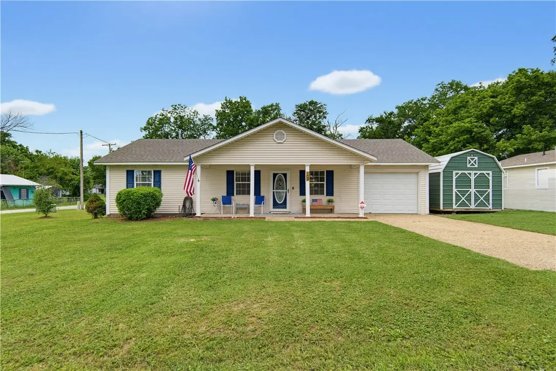 109 SW 3rd Avenue, Gravette, AR 72736 - #1