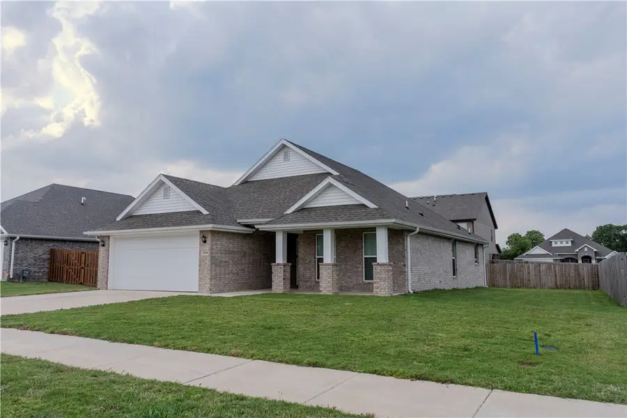 2510 Westbrook Loop, Pea Ridge, AR 72751 - #2