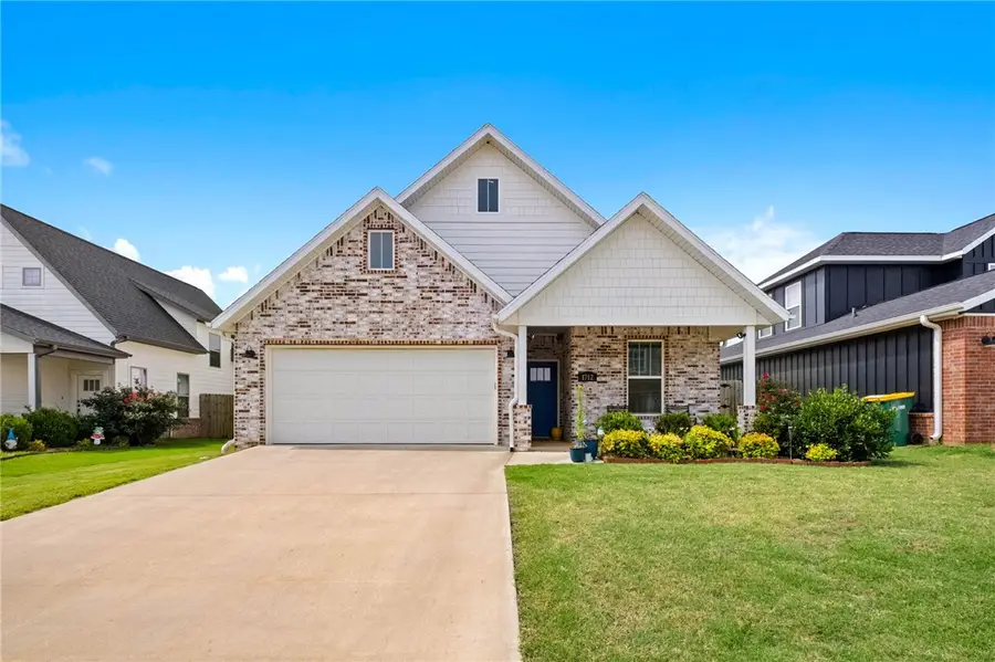 1712 W Broadway Place, Rogers, AR 72758 - #2