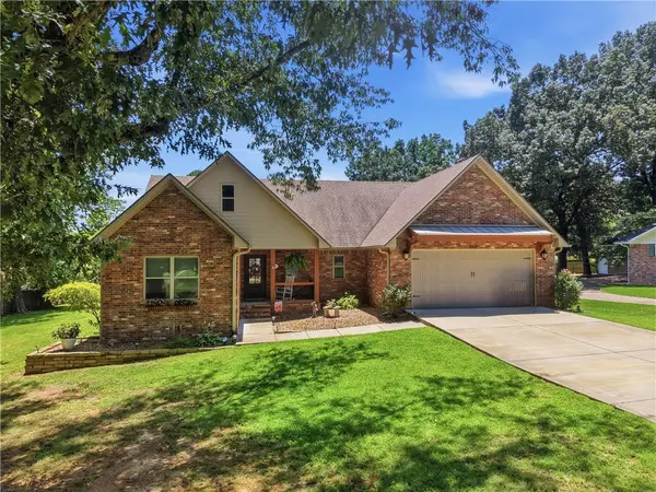 2503 Bradley Lane, Russellville, AR 72801