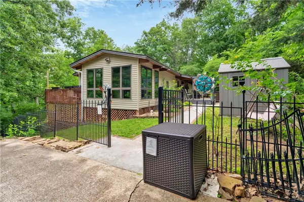 1524 N Hunter Drive, Fayetteville, AR 72701