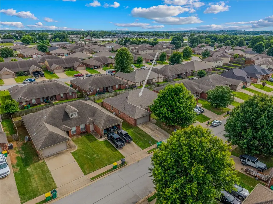 286-288 W Copper Oaks Drive, Centerton, AR 72719 - #2