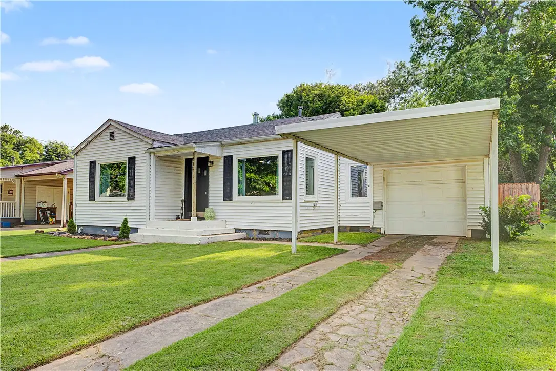610 South Oak Hill Street, Siloam Springs, AR 72761 - #1