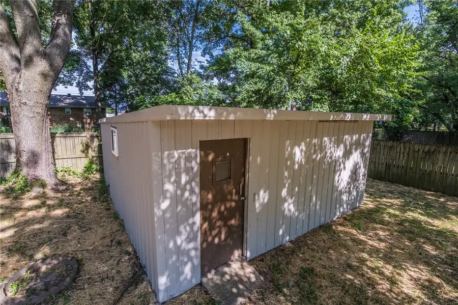 217 S Skilern Street, Siloam Springs, AR 72761 - #2