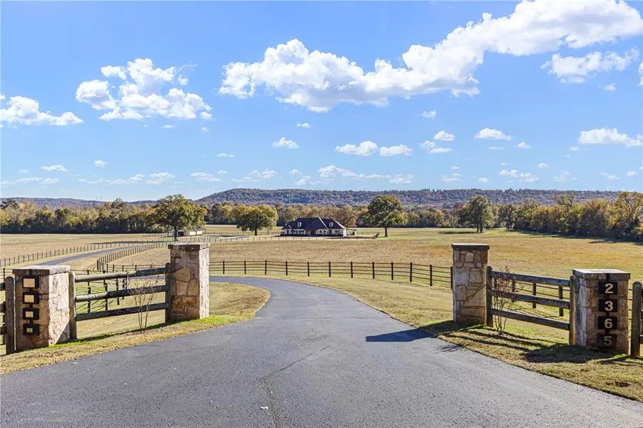 2365 W Gum Log, Russellville, AR 72802 - #2