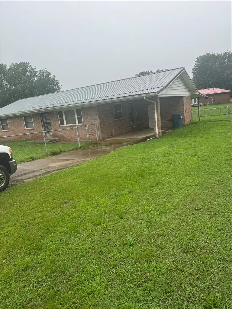 628 Pine Avenue, Gentry, AR 72734 - #2