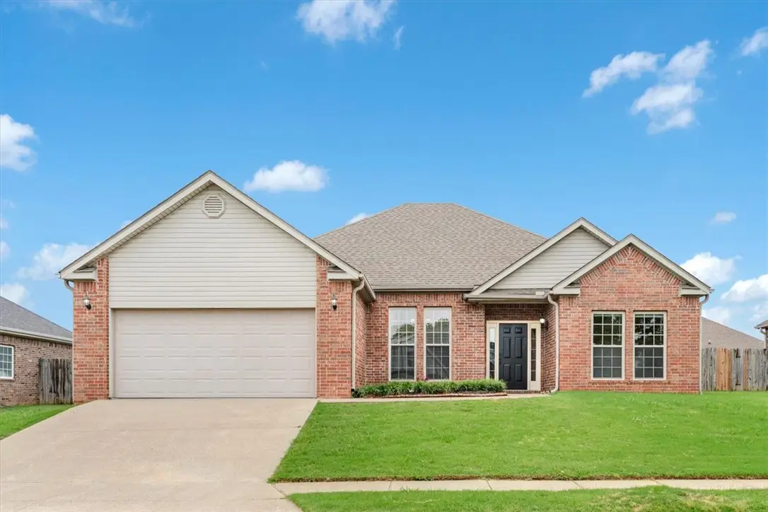 1302 Willow Bend Avenue, Bentonville, AR 72713 - #1