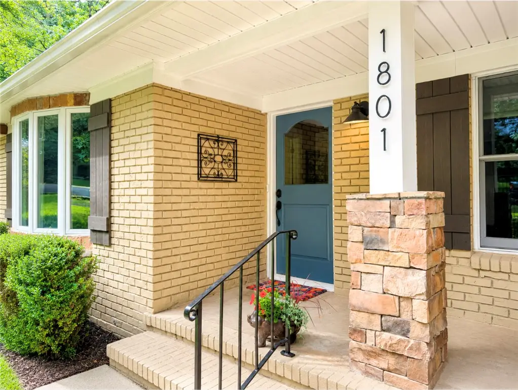 1801 N Applebury Place, Fayetteville, AR 72701 - #1