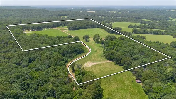 16135 Old Wire Road, Garfield, AR 72732