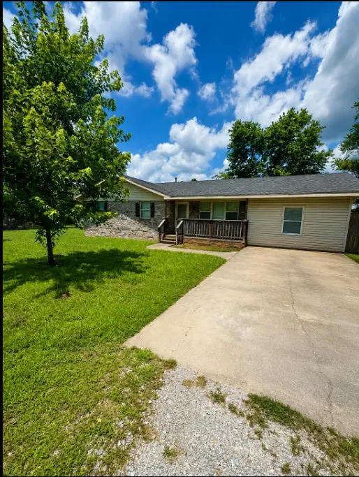 300 Huntington Street, Gravette, AR 72736 - #1