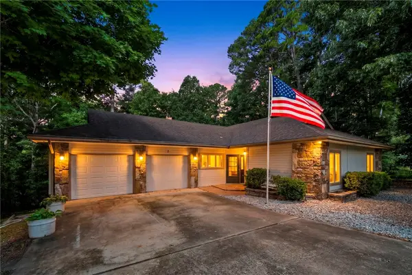2 Raleigh Hills Lane, Bella Vista, AR 72715