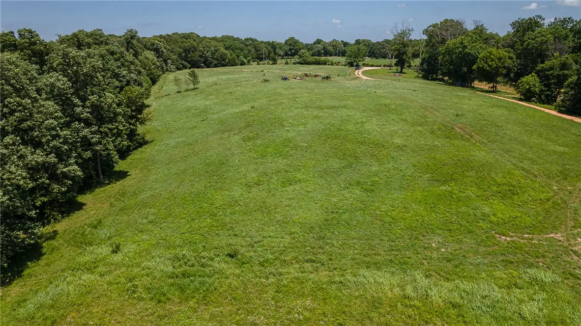 E Mcnelly 1 Road, Bentonville, AR 72712 - #1