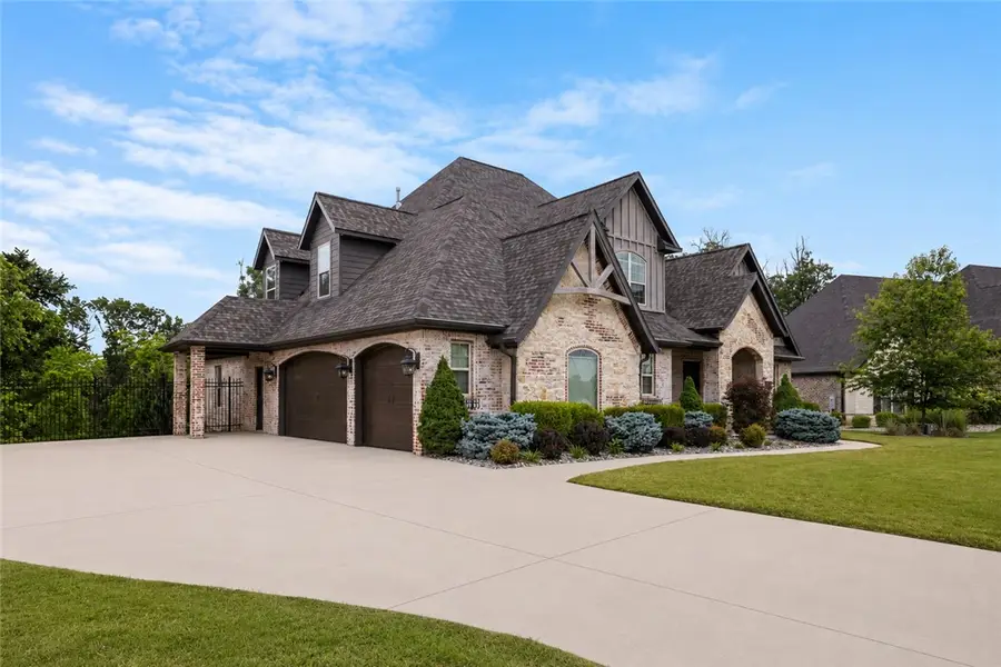 1410 Le Chesnay Drive, Centerton, AR 72719 - #3