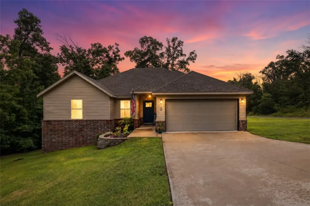 2 Granton Place, Bella Vista, AR 72715 - #1