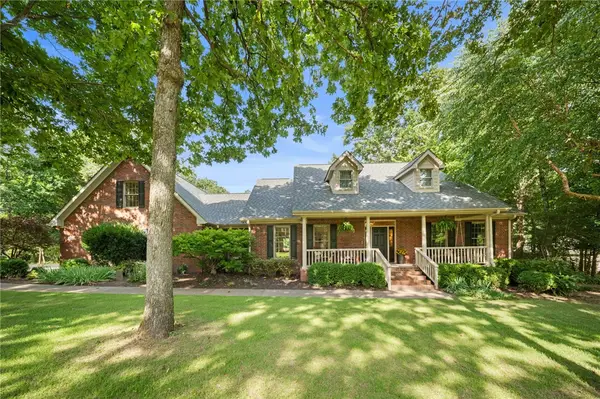 2432 N Toy Drive, Fayetteville, AR 72704