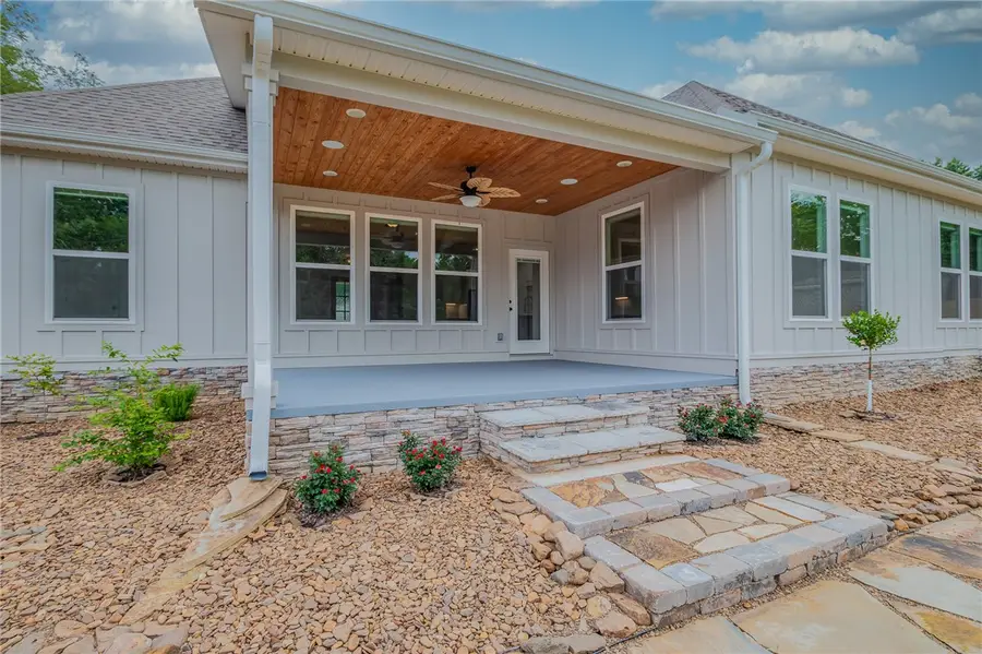 9 Clevedon Circle, Bella Vista, AR 72715 - #2