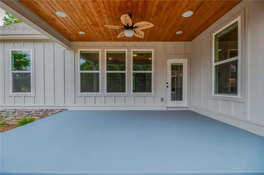 9 Clevedon Circle, Bella Vista, AR 72715 - #3