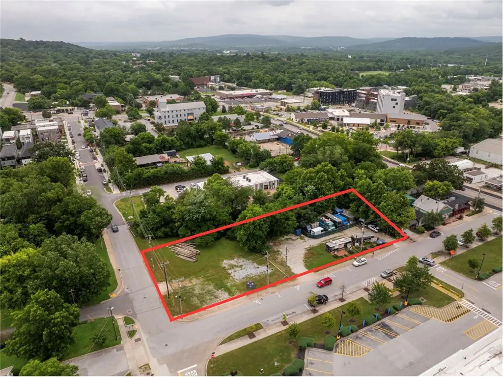 625 W Prairie Street, Fayetteville, AR 72701 - #1