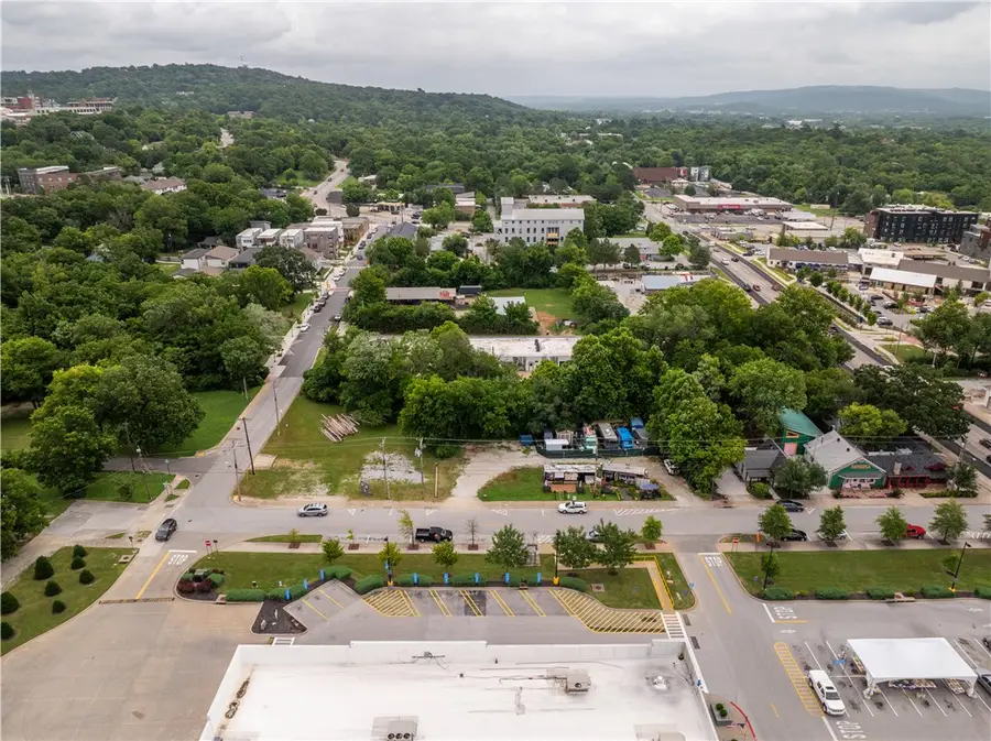 625 W Prairie Street, Fayetteville, AR 72701 - #3