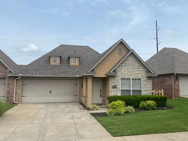 1901 Stonegrove Road, Bentonville, AR 72713