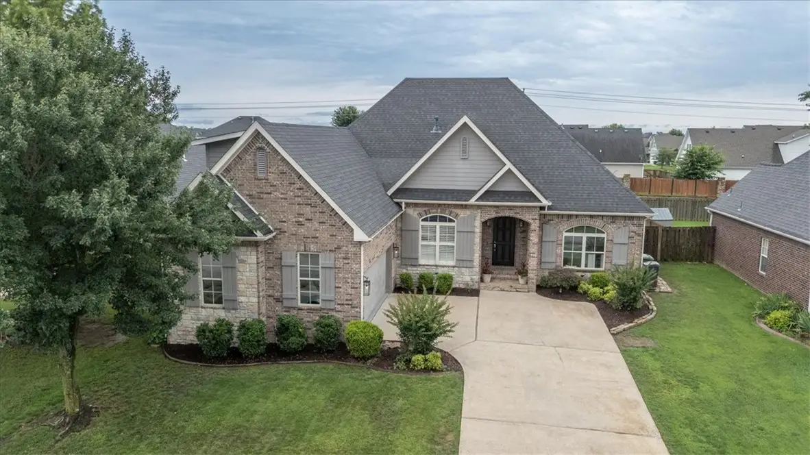 6702 W Braebourne Drive, Rogers, AR 72758 - #1
