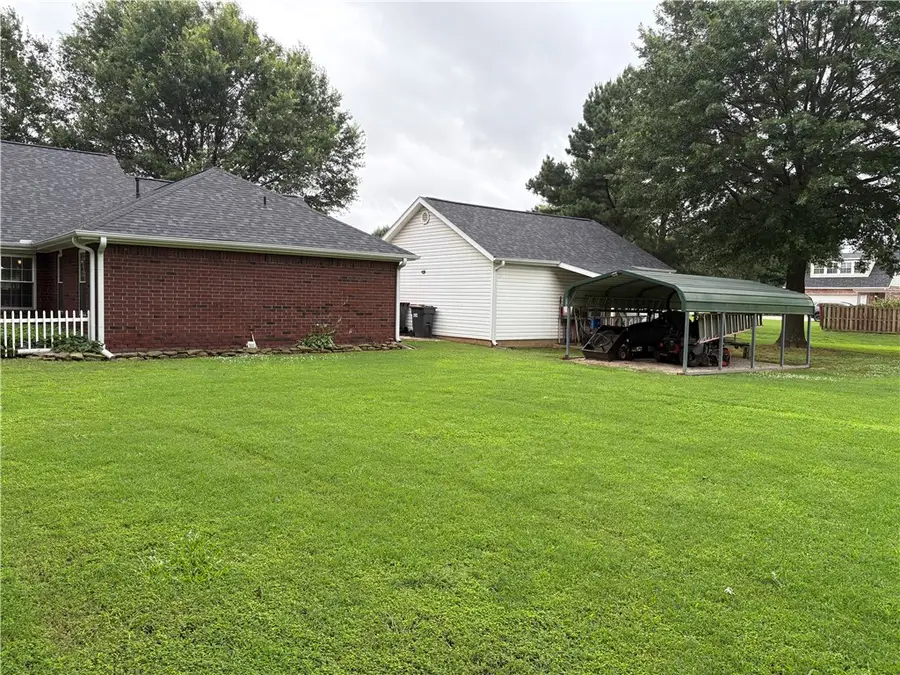 1260 Bobwhite Avenue, Springdale, AR 72764 - #2