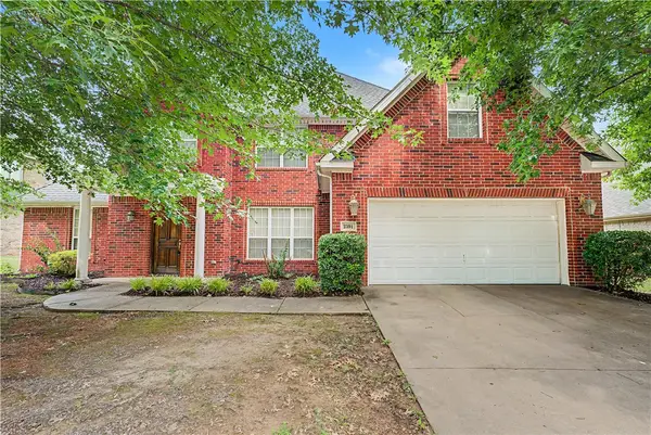 2391 N Water Oak Drive, Fayetteville, AR 72704