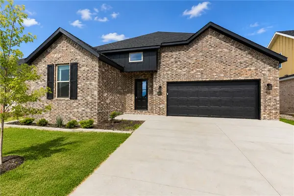 6803 Basswood Avenue, Bentonville, AR 72713