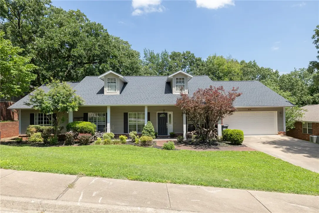 414 Oak Manor Circle, Springdale, AR 72764 - #1