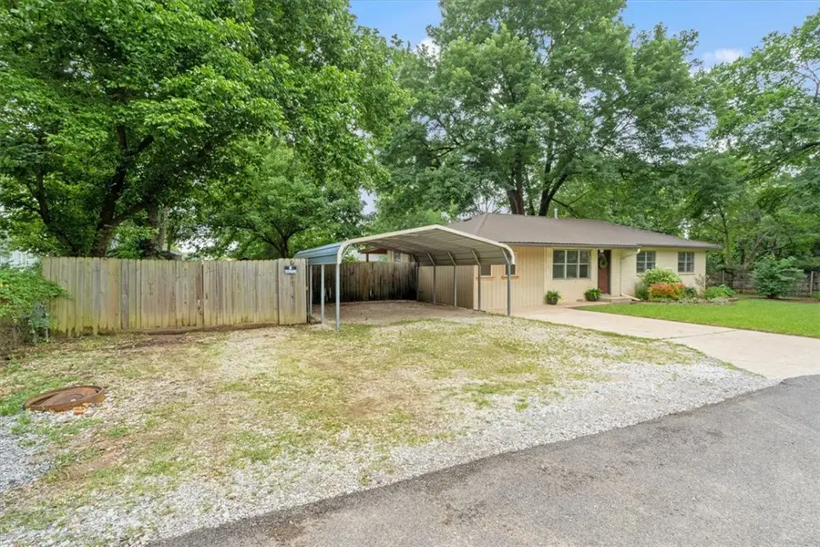 505 3rd Avenue, Gravette, AR 72736 - #2