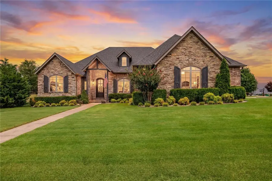 1255 Edinburgh Loop, Elm Springs, AR 72762 - #2
