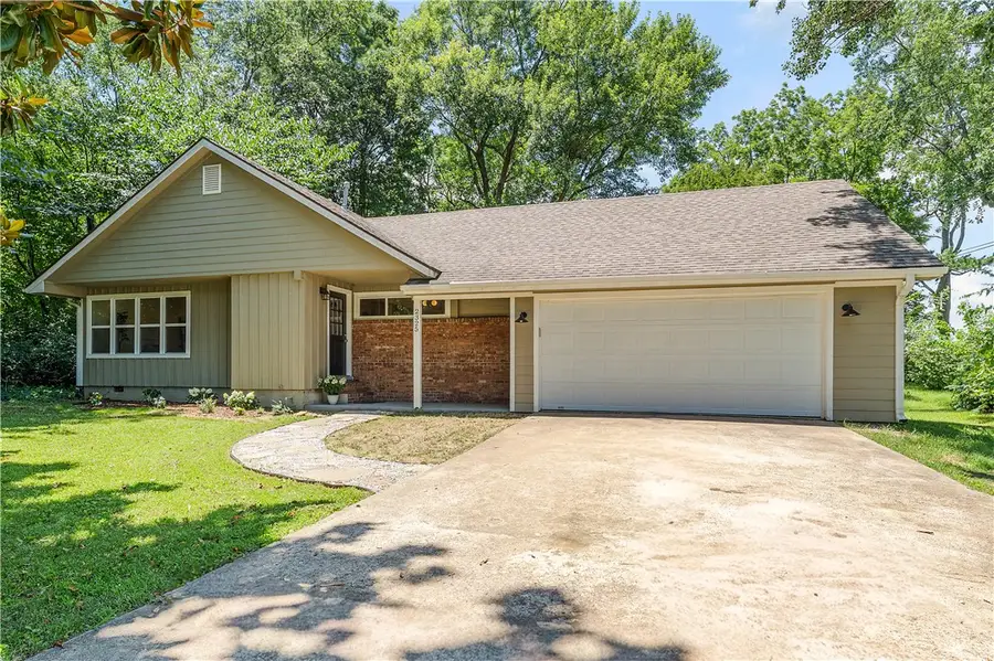 2325 N Gooseberry Lane, Fayetteville, AR 72704 - #2