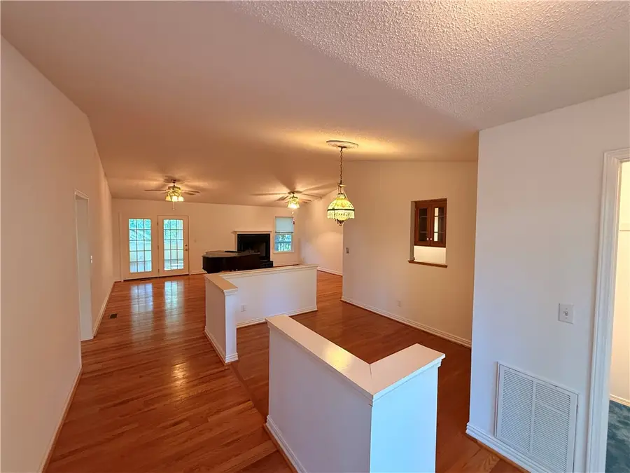 3 Richard Circle, Eureka Springs, AR 72632 - #3