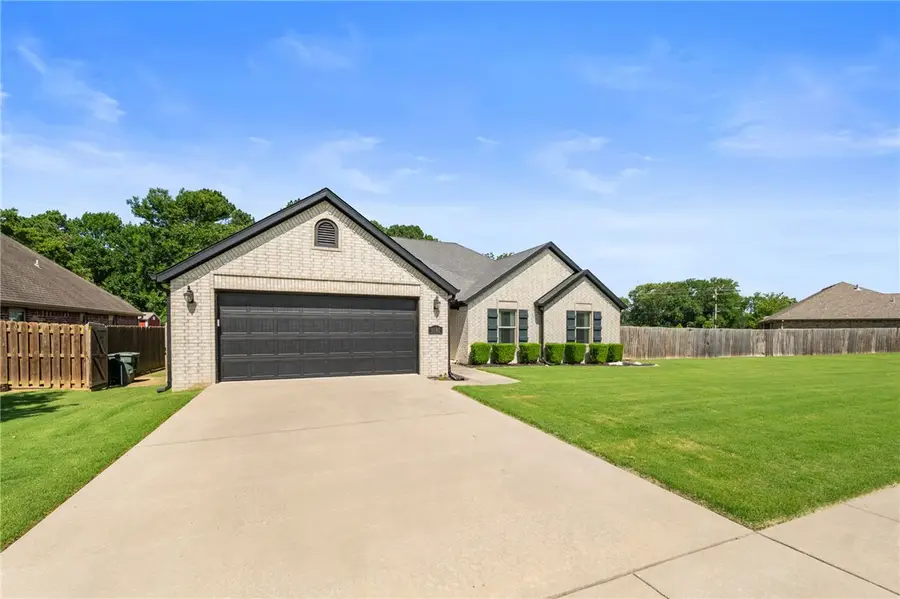 1685 Monarch Avenue, Fayetteville, AR 72701 - #2