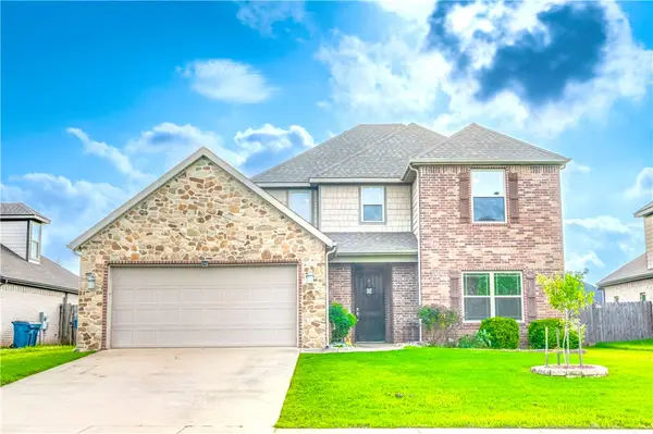 806 Sw Caprington Street, Bentonville, AR 72712