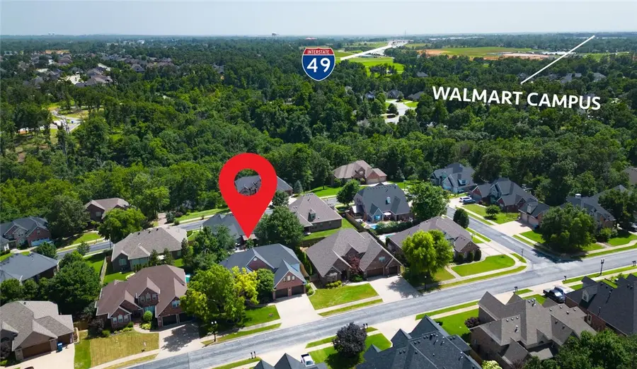 4004 NE Cadbury Avenue, Bentonville, AR 72712 - #3
