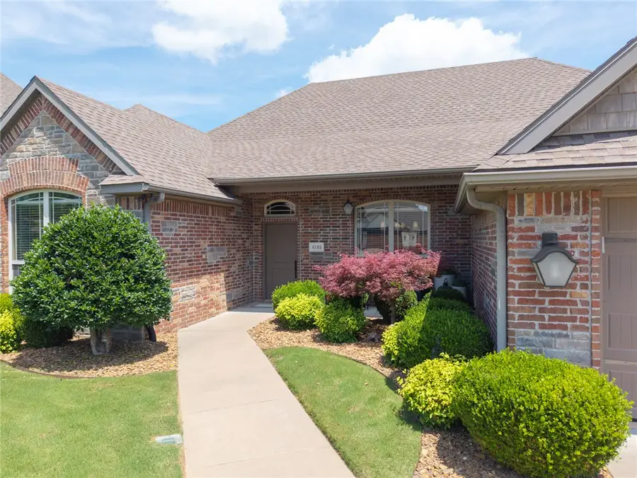 6105 W Bainbridge Drive, Rogers, AR 72758 - #3