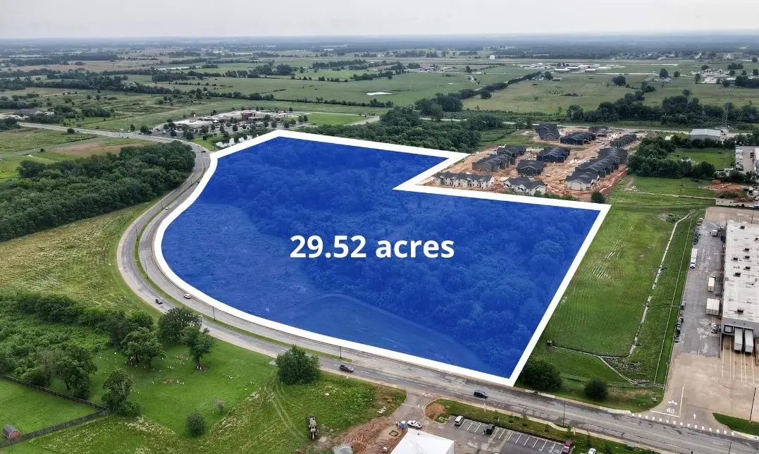 N Progress Avenue, Siloam Springs, AR 72761 - #1