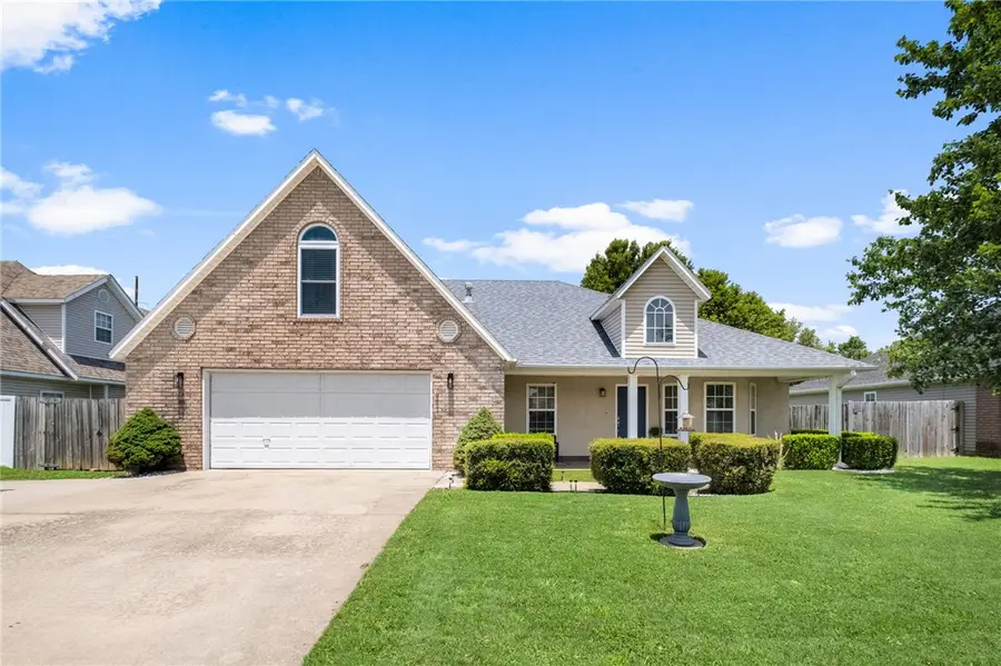 1011 W Green Acres Place, Rogers, AR 72758 - #2