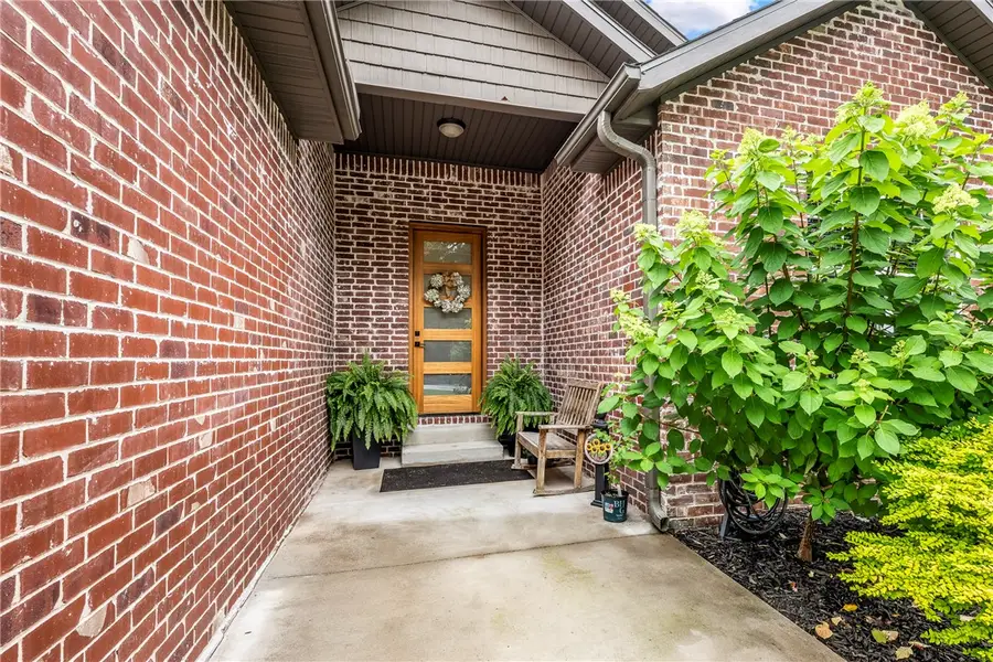 30 Brecknock Drive, Bella Vista, AR 72714 - #2