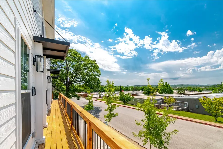 2286 W Stone Street, Fayetteville, AR 72701 - #2