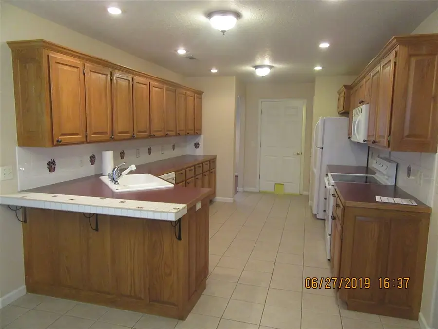 410 Julian Court, Siloam Springs, AR 72761 - #3