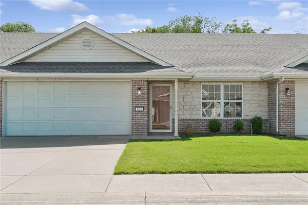 803 N 19th Street, Rogers, AR 72756