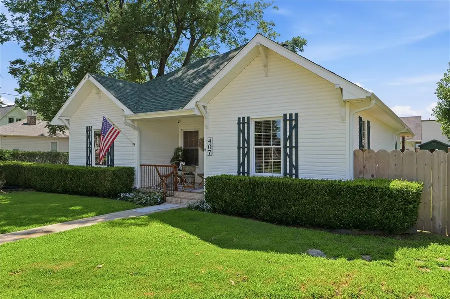 407 NW B Street, Bentonville, AR 72712 - #3