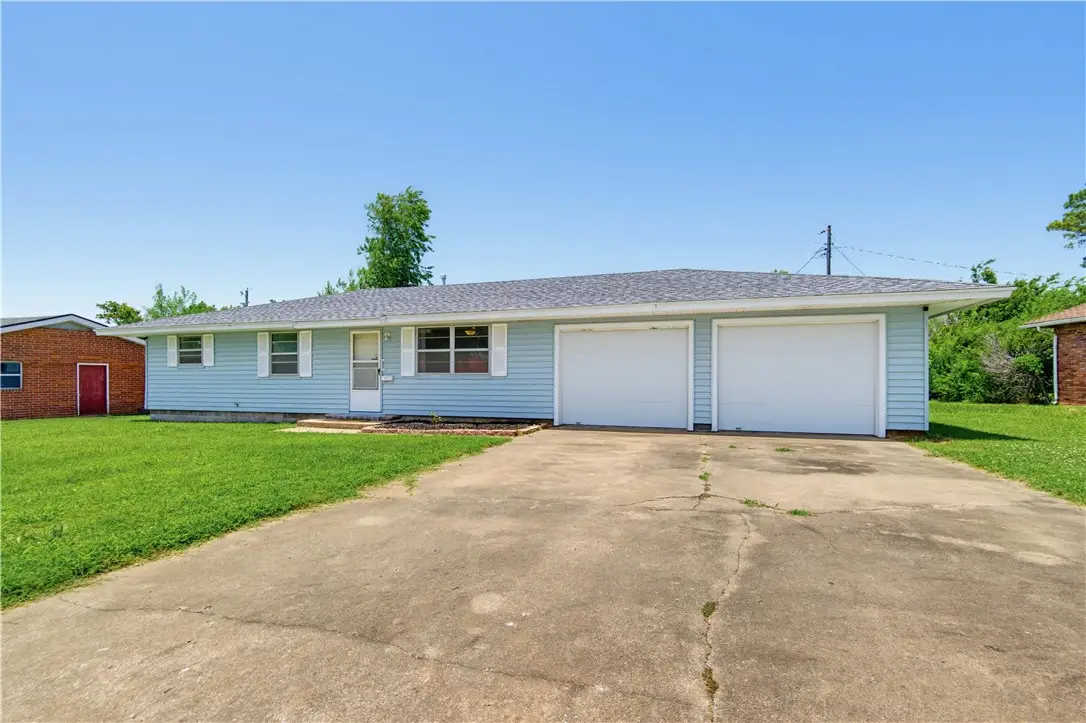 920 N 11th Street, Rogers, AR 72756 - #1
